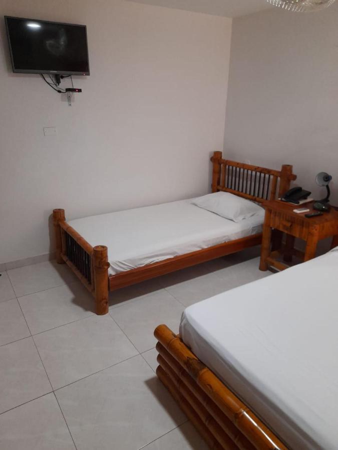 Hotel Cartagena Airport Extérieur photo
